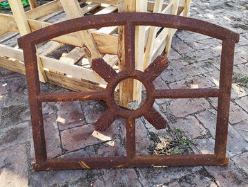 Barn Old Cast Iron Windows In An Antique Fixed Open Style H53.5xW72CM
